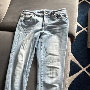 Old Navy skinny rockstar size 8